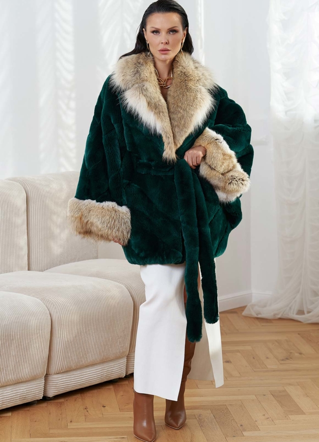 Шуба из кролика с отделкой из меха койота модель № 28903 в кредит