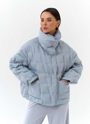 Женская куртка с воротником стойкой