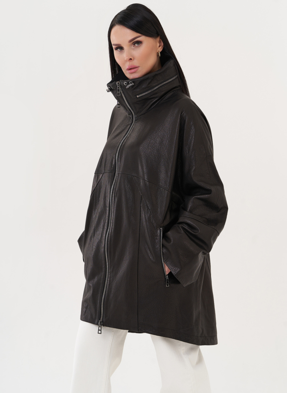 Кожаная удлиненная куртка черного цвета
