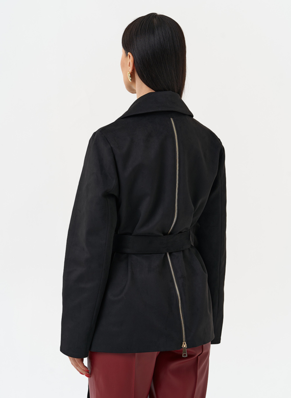 Женская куртка из эко замши с английским воротником