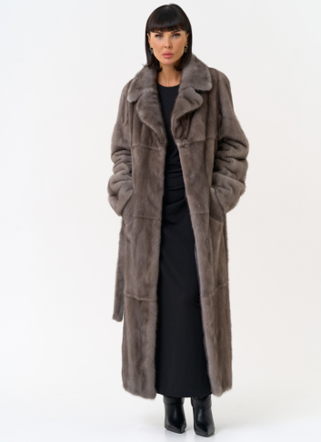 Длинная шуба из меха норки с английским воротником