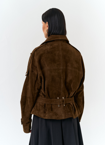 Женская куртка из натуральной замши с поясом