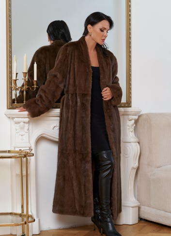 Женская длинная шуба из меха норки