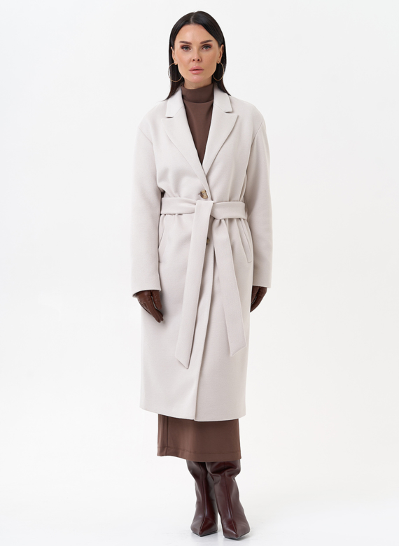 Женское пальто с английским воротником