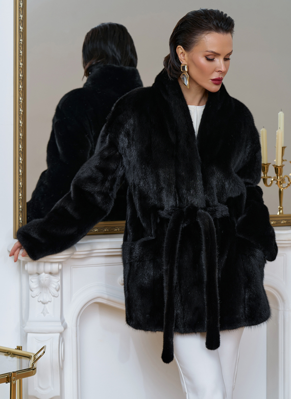 Шуба из меха норки с поясом