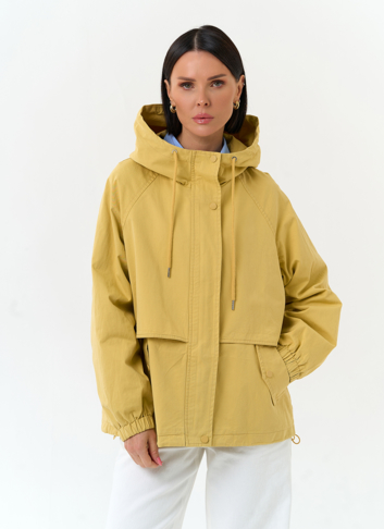 Женская ветровка с капюшоном