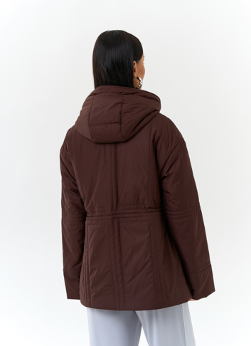Женская куртка коричневого цвета