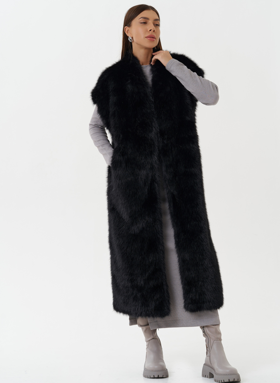 Длинный жилет из эко меха