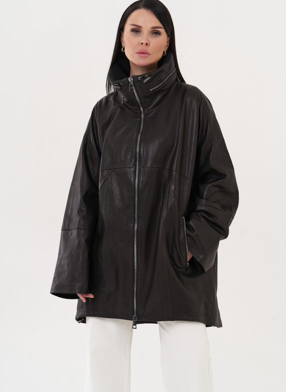Кожаная удлиненная куртка черного цвета