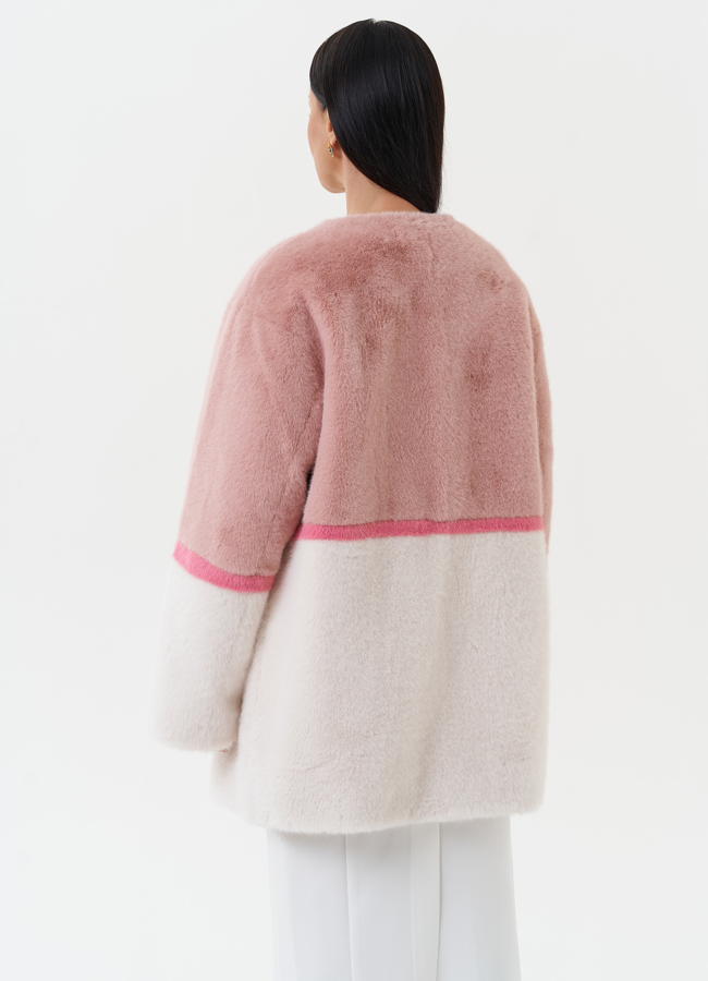 Женская шуба из эко меха в светлом оттенке модель № 27790 в кредит