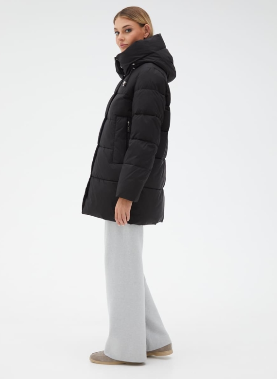 Женский пуховик с капюшоном