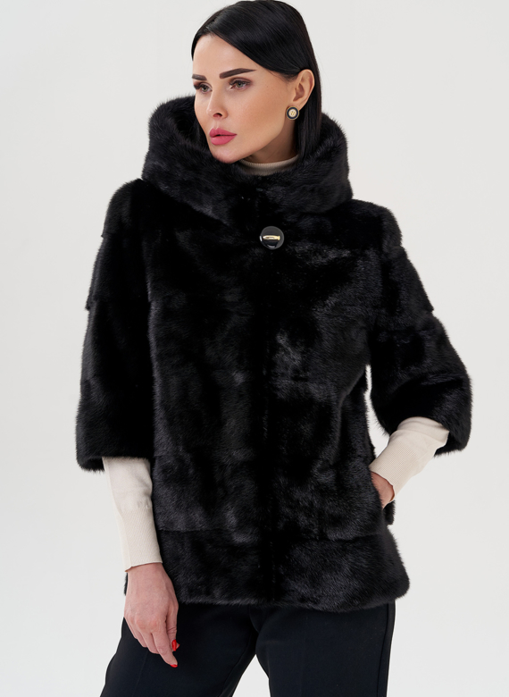 Шуба из норки с капюшоном черного цвета