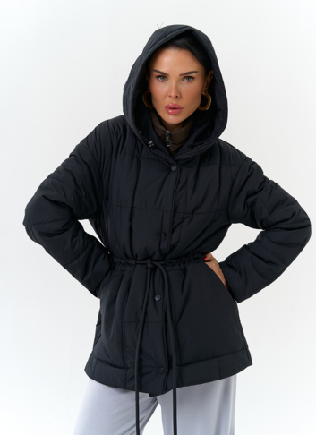 Женская куртка с контрастным воротником