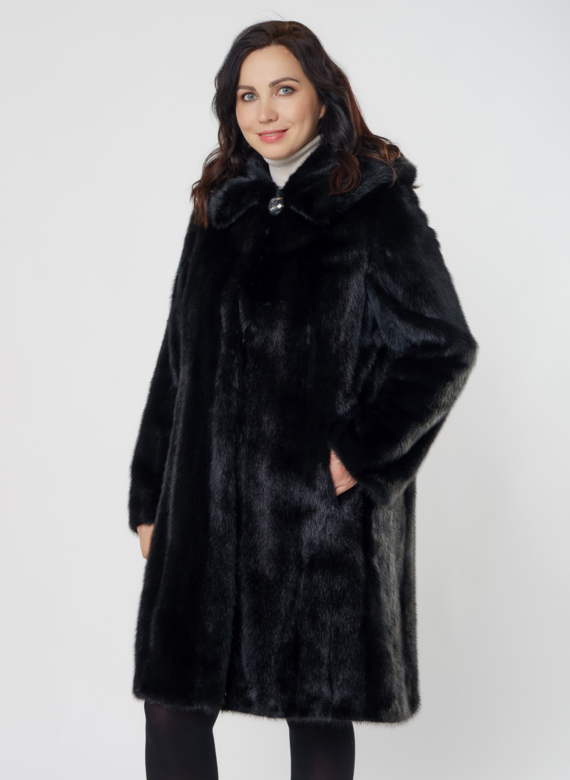 Черная норковая шуба с капюшоном