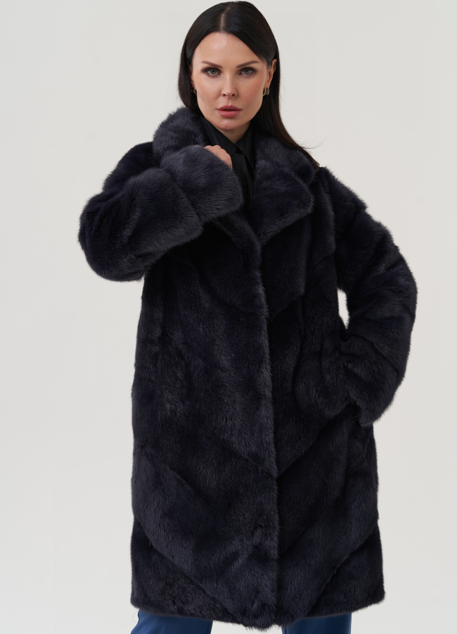 Шуба в цвете графит с английским воротником модель № 24745 в рассрочку