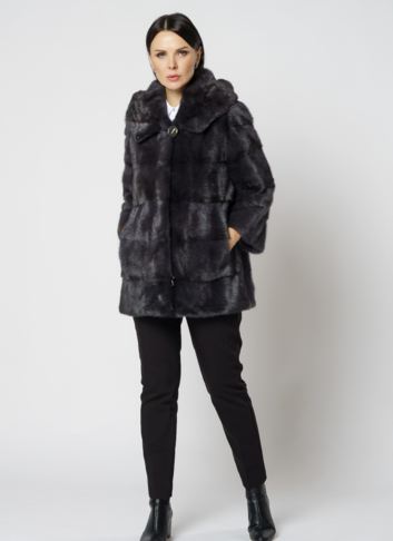 Норковая шуба в цвете графит с капюшоном 
