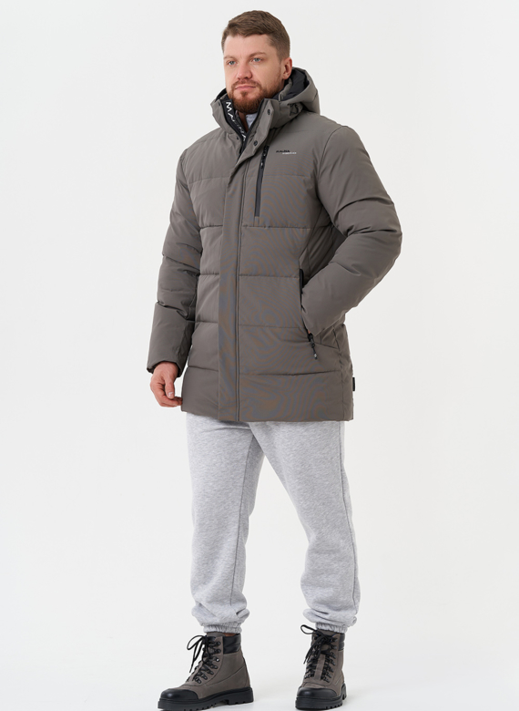Зимний пуховик с капюшоном