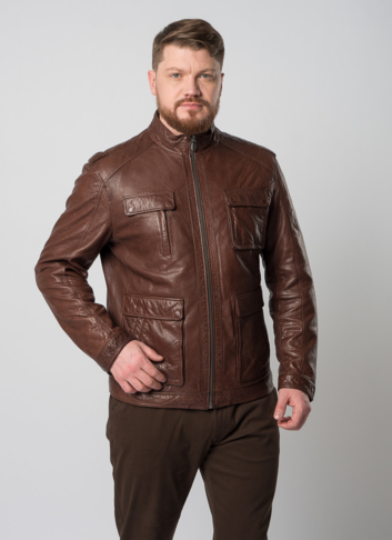 Мужская кожаная куртка коричневого цвета