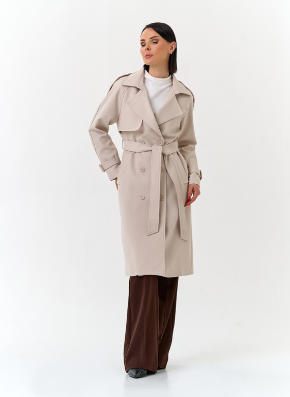 Женский светлый плащ