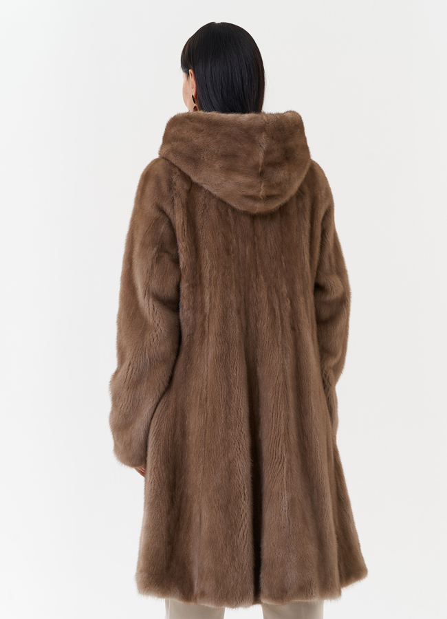 Норковая шуба балетка с капюшоном модель № 29463 универмаг малина