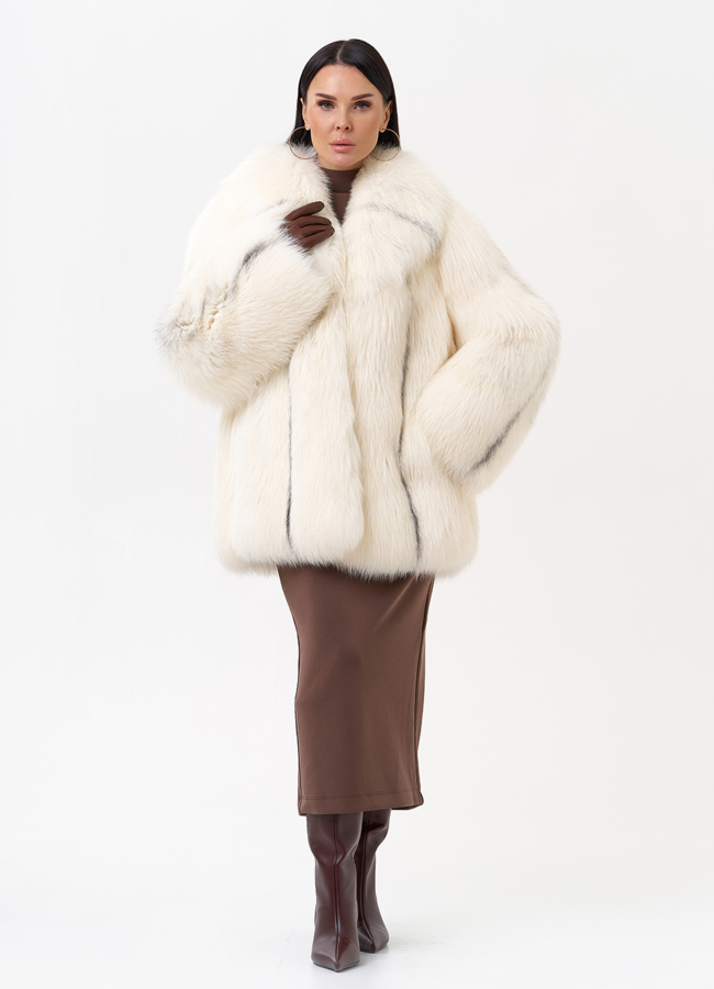 фото Белая куртка из лисы модель № 29457