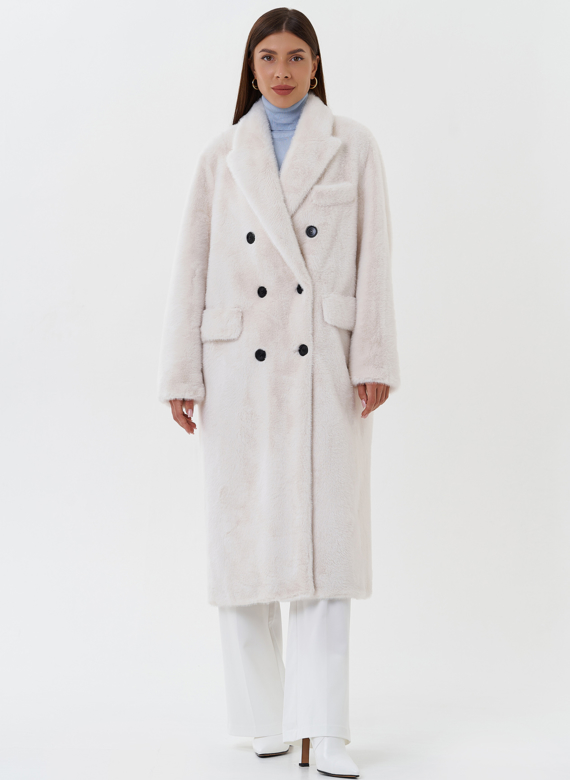 Двубортное пальто из эко меха