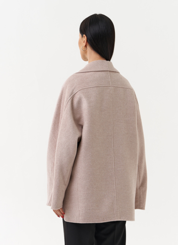 Укороченное пальто с английским воротником