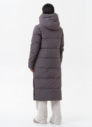 Длинный пуховик с капюшоном