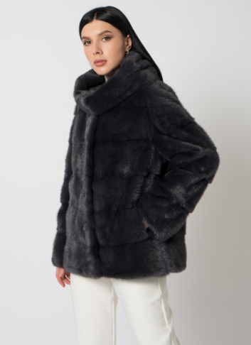 Куртка из меха норки с капюшоном
