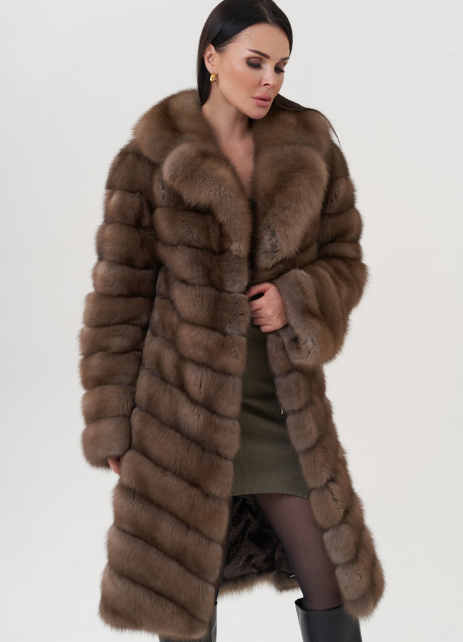 Шуба из куницы с английским воротником  модель № 25897 универмаг малина