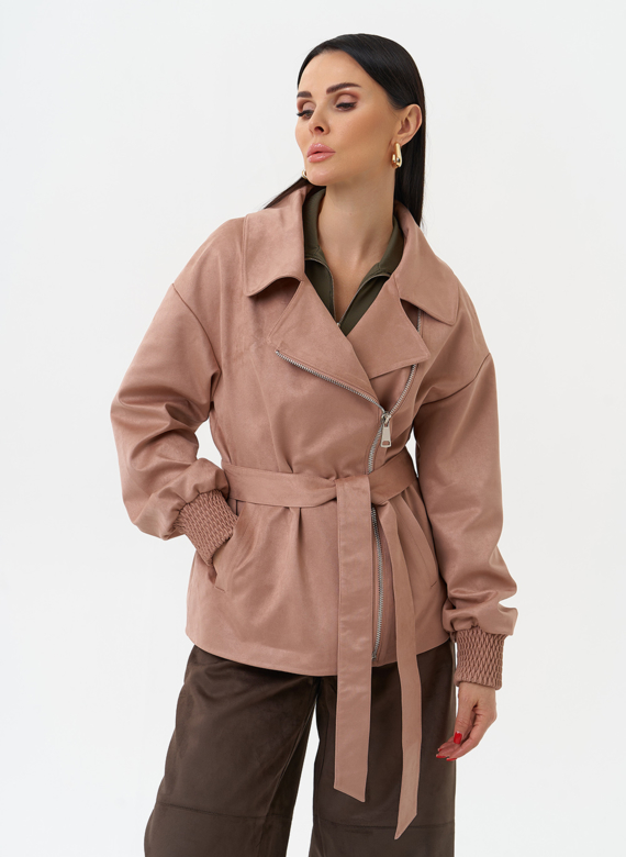 Женская куртка из эко замши с поясом