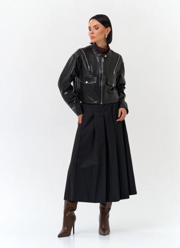 Куртка из натуральной кожи с декоративными молниями