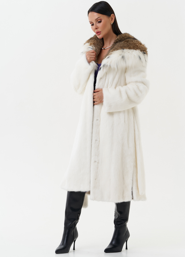 Шуба из белой  норки с капюшоном из рыси модель № 25001 универмаг малина