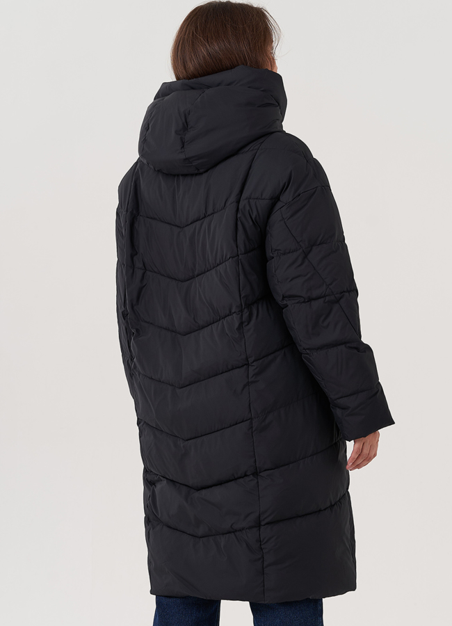 Женский пуховик с капюшоном черного цвета  модель № 25714 универмаг малина