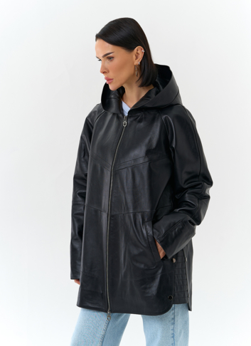 Женская куртка из натуральной кожи с капюшоном