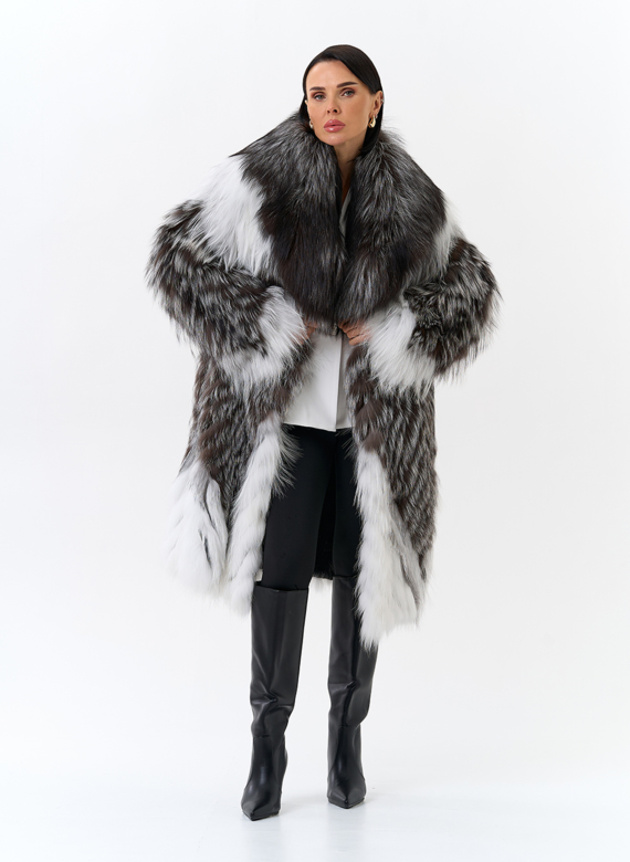 Шуба из меха чернобурой лисы