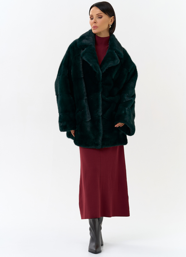 Шуба из меха норки с английским воротником в зеленом цвете модель № 31757 в рассрочку
