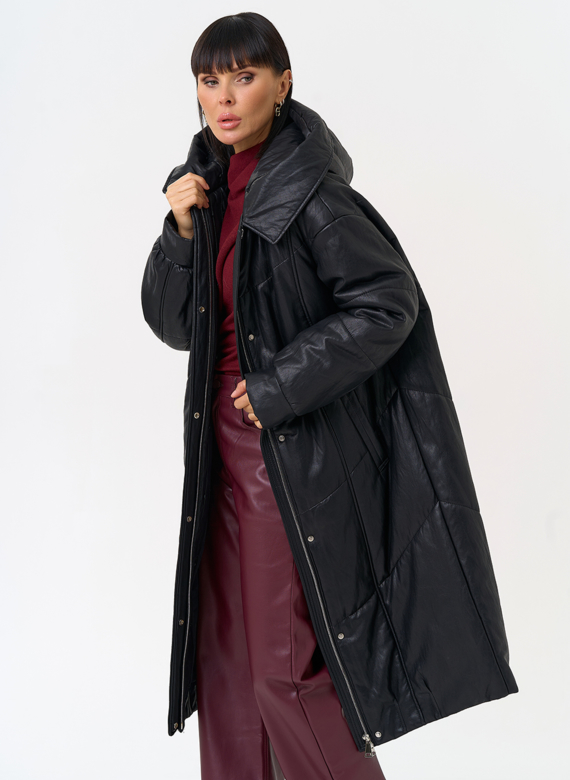 Женский пуховик из эко кожи со съемным эко мехом