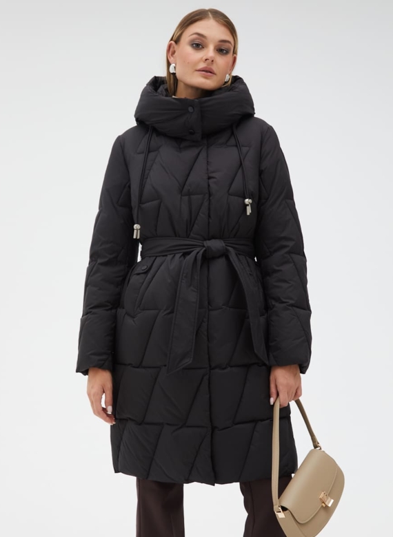Женский пуховик с поясом