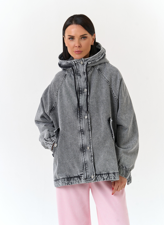Женская джинсовая куртка с капюшоном