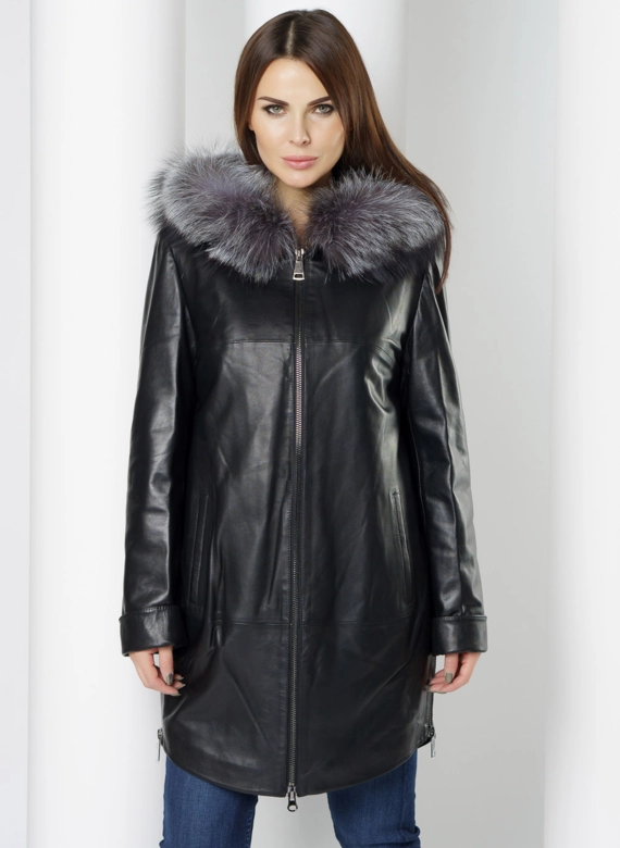 Утепленное полупальто из натуральной кожи с капюшоном  фото