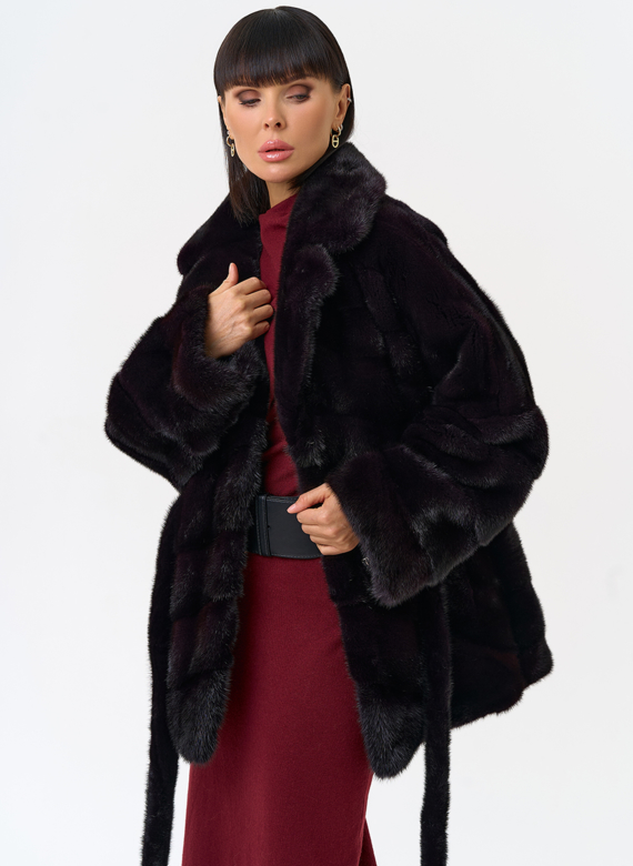 Шуба из меха норки с английским воротником