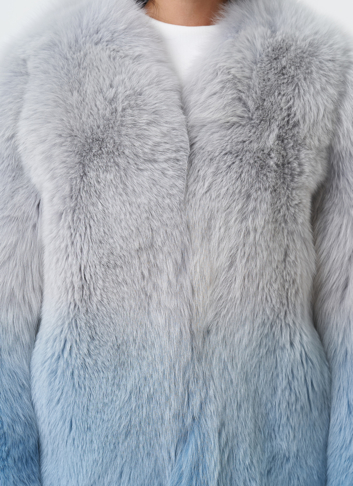 Шуба из меха лисы с принтом деграде