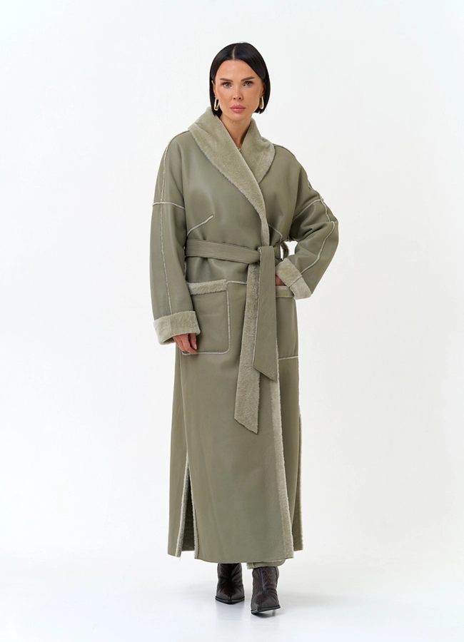 Женская дубленка зеленого цвета модель № 34204 меха малина