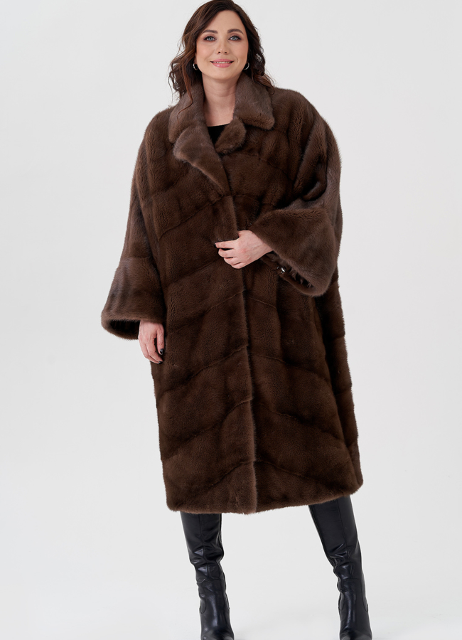 Шуба оверсайз с английским воротником модель № 23973 универмаг малина