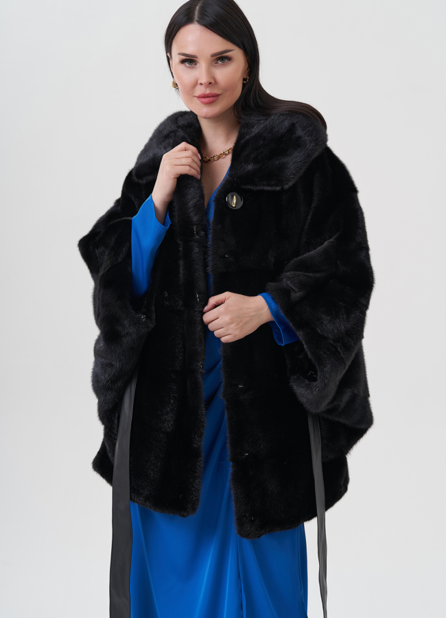 Шуба из норки с капюшоном  модель № 24386 в кредит