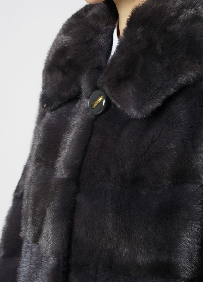 Норковая шуба в цвете графит с капюшоном  модель № 24954 в рассрочку