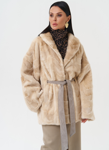 Женская шуба из меха норки