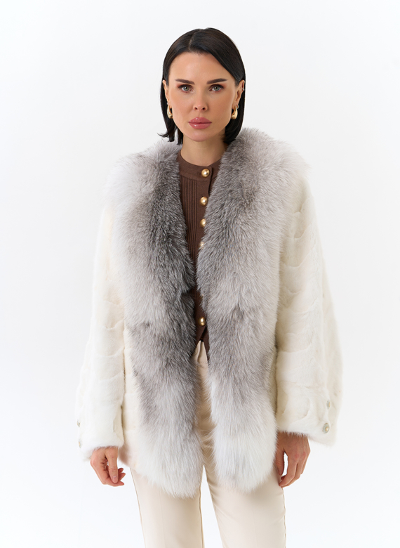 Шуба из норки с отделкой из меха лисы