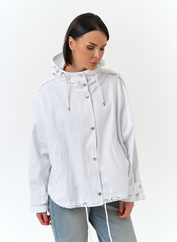 Женская джинсовая куртка с капюшоном